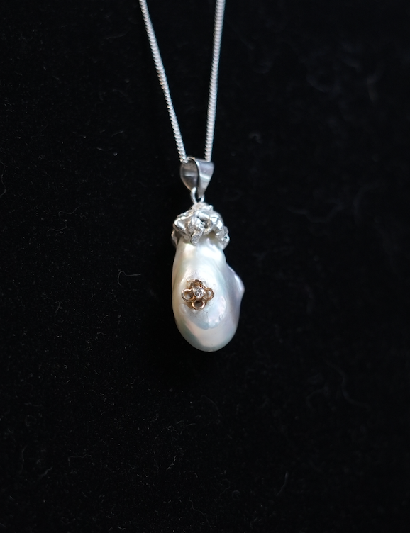 Sterling Silver Pearl pendant