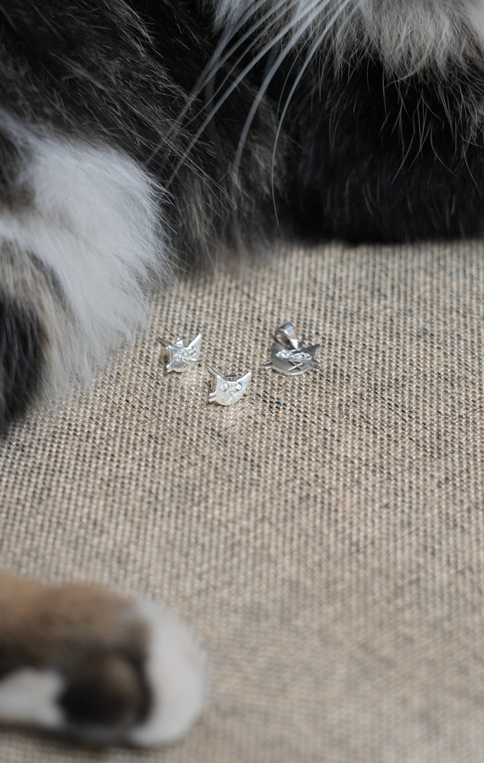 Sterling Silver cat studs.