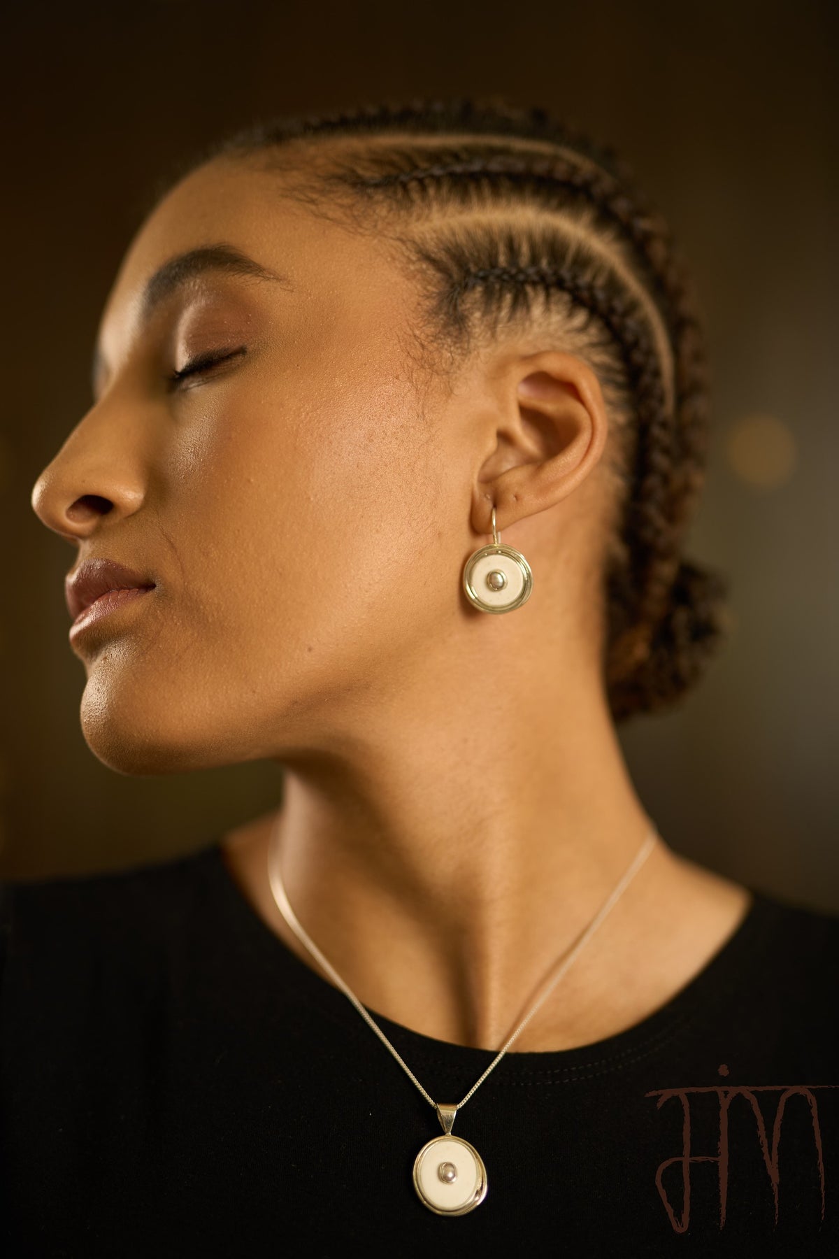 Sterling Silver Malaika Earrings with Eggshell and Pearl