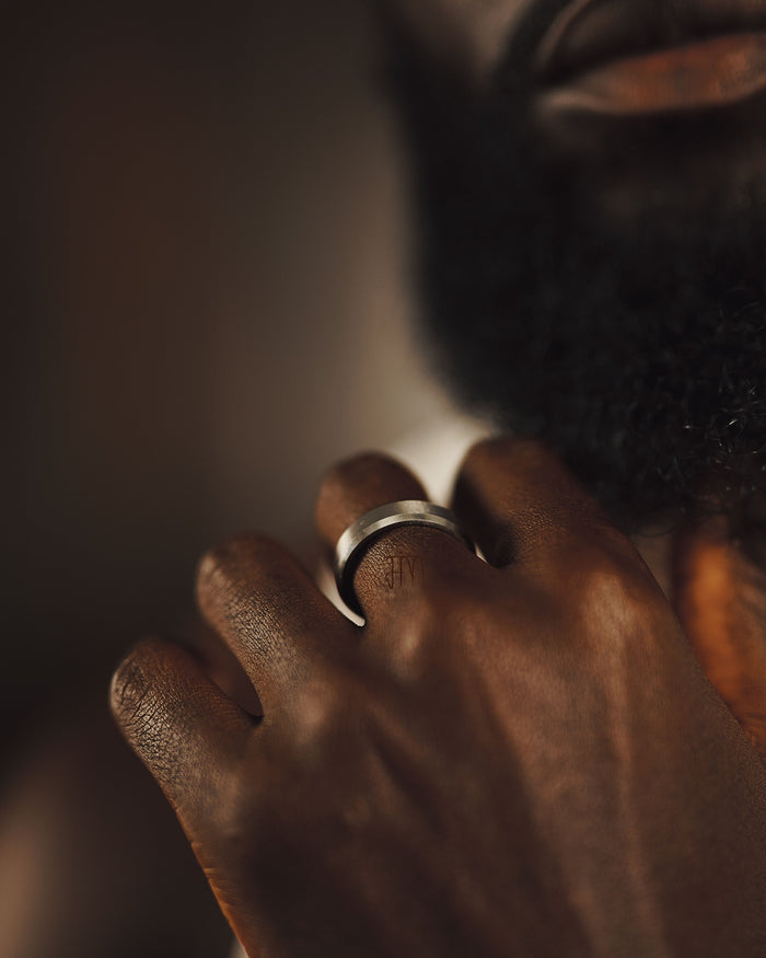 Classic Men’s Silver Band