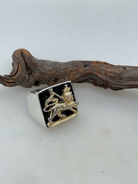 Echoes of Time Lion of Judah Ring with Amber